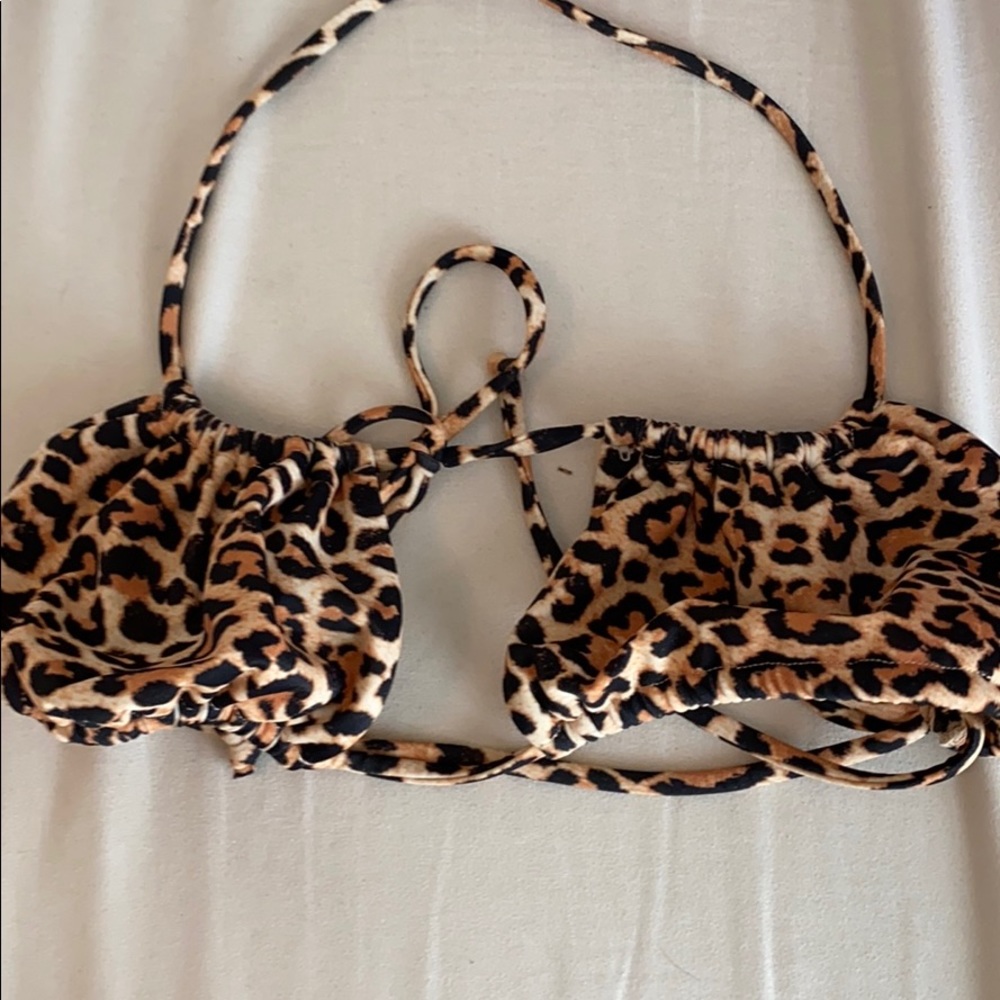 Pacsun cheeta bikini top